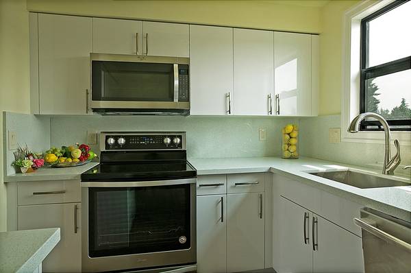 $1,400 / 1br - 700ft2 - New Remodel Specious, Secure Building Apartment for Rent in Seattle (North 105 th Street Midvale Ave, North & Aurora)63814837723649121