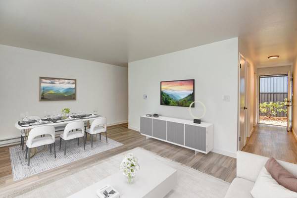 $1,444 / 2br - 806ft2 - Exclusive / with Package Receiving & Fitness Center63862288046337123