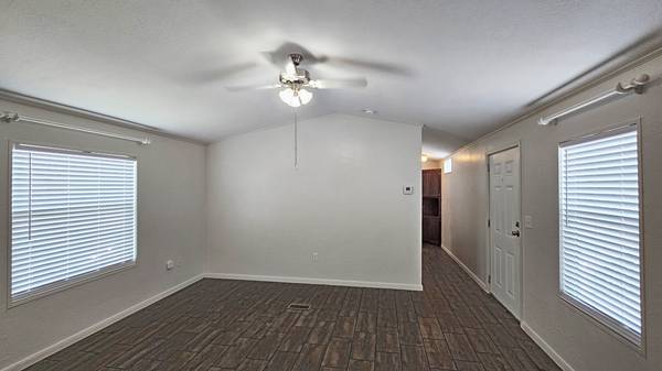 $56,999 / 3br - 1152ft2 - 🏡 EN VENTA: Hermosa Casa Prefabricada – ¡Lista para Mudarse! 🏡 (Corpus Christi)64036538246146123