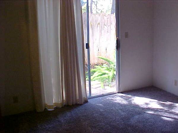 $1,125 / 1br - 616ft2 - Pine Grove Place,  545 Wilshire Drive (Redding)63972531478274122