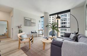 $3,900 / 2br - Sexy 2 Bedroom 2 Bath in the Downtown Loop - Walkers Paradise! (The Loop)63781678285699122