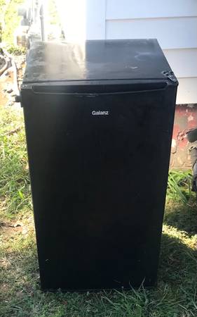 Mini fridge 1