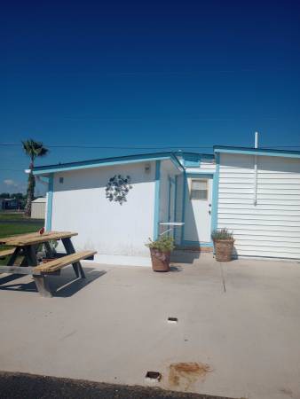 $13,500 / 2br - 578ft2 - Cute, Clean and Furnished Park Model home (Weslaco)64036535778435124