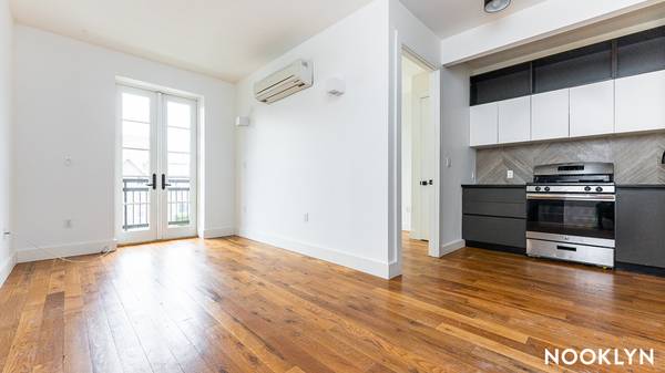 $2,800 / 2br - 2BR/1BA – Semi-Private Roof Deck, Modern Kitchen & Elevator (PLG: Prospect Lefferts Gardens)63689807039361122