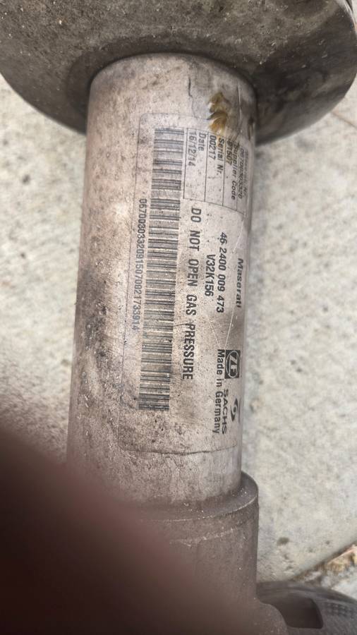 Maserati Ghibli 2014-2020 FRONT+RIGHT Strut assembly