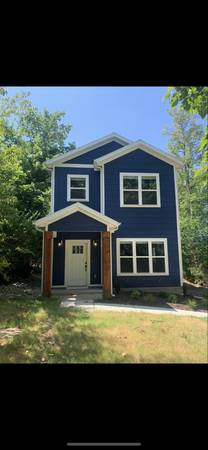 Amazing brand new property 4/4 located less than a mile to university 1