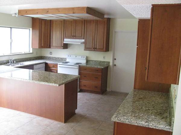 $1,100 / 6br - Private Room in a 6 Bedroom 3 Bathroom House (SDSU/ College Area)63657173402113122
