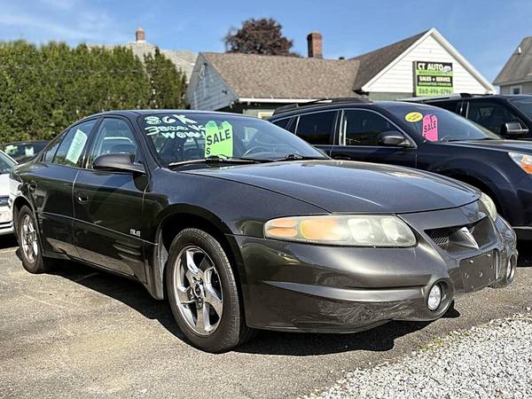 2002 Pontiac Bonneville SLE sedán de 4 puertas - $4499.0063476929345027123