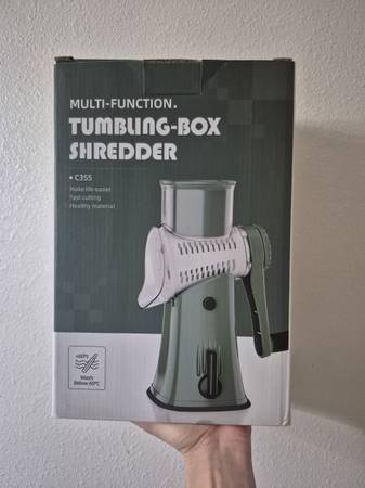 Kitchen Chopper & Shredder - in box 1