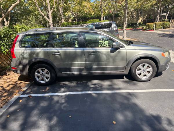 Volvo XC70 2008 - $3,300 (San Mateo)63469905090945122