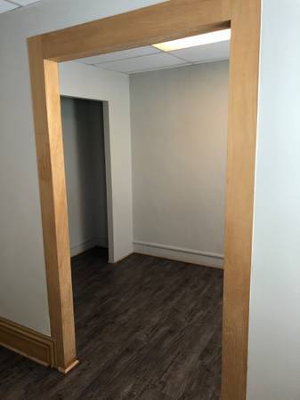 $1,050 / 2br - 800ft2 - 1579 E. 32nd Street UP unit (Cleveland)63860364438147122
