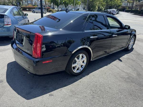 2009 CADILLAC STS LUXURY SEDAN. CLEAN TITLE, PASS SMOG, LOW MILES! - $7,999 (san mateo)63624145901571122