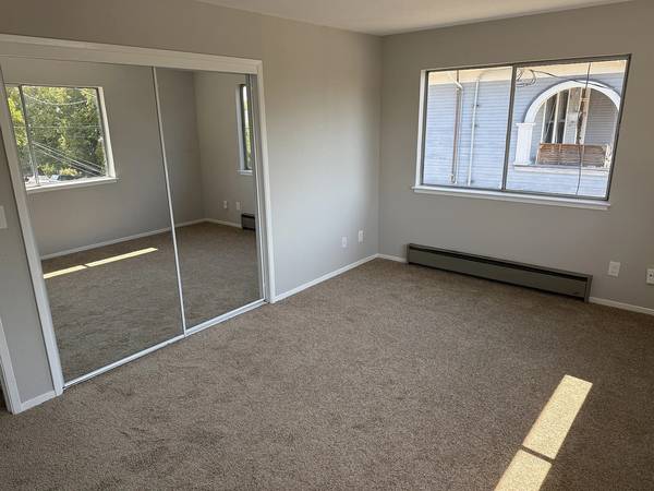 $1,435 / 2br - 2 bed 1 bath located in downtown Petaluma! (petaluma)64000589493891121
