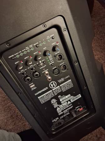 2 harbinger vari 3000 series v3415 speakers 1