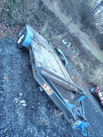 2 trailers for 16 foot trailer or? 1