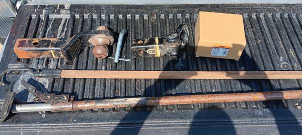 Miscellaneous pickup truck parts 1