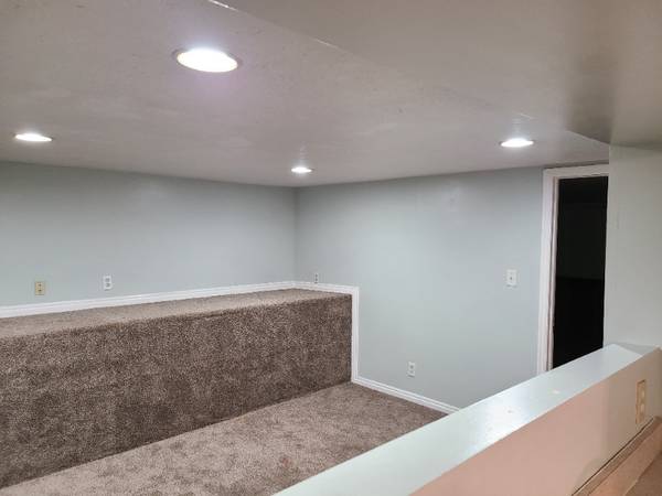 $1450.00 / 2br - 980ft2 - Liberty Park Area - Lower Level of HOME  -ALL UTILITIES INCLUDED63969197144834121