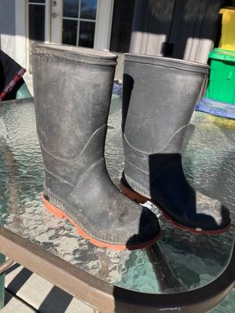 FREE - Like New Children's Corral Boots! 1