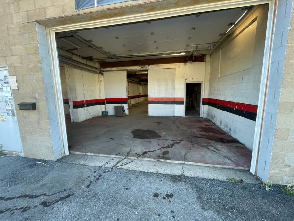 $1,200 / 2000ft2 - Garage - 436 West 5th Ave Rear (McKeesport)63664526108033121