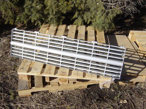 Grille --- Chevrolet   ?? 1