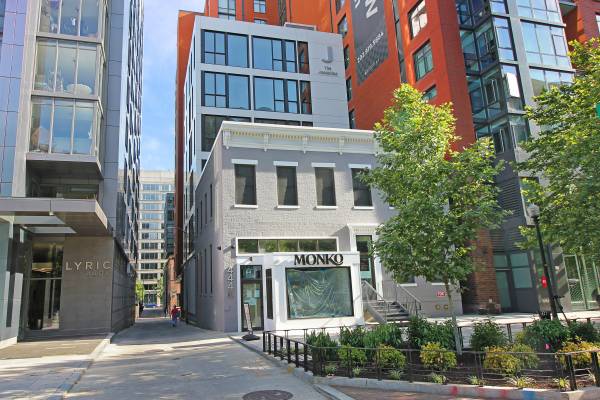 $5,500 / 5br - 1447ft2 - $5,500 / 5BR/ 2Bath - Unit 401- Luxury Fully Furnished Unit (Washington)63896509027459122