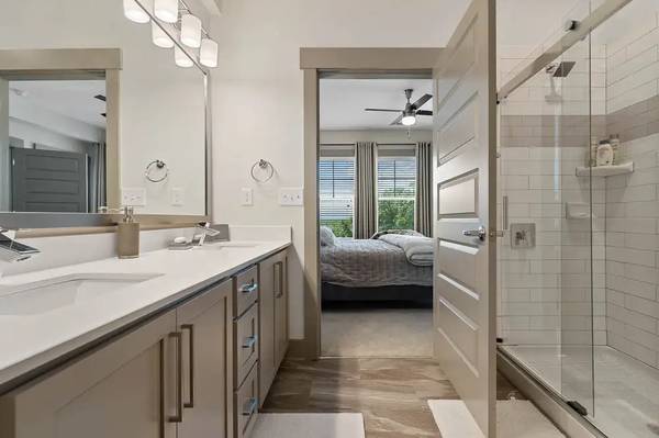 $1,461 / 1br - 750ft2 - 📍 Modern 1, 2 & 3 Bedroom Apartments | Hawthorne at Mills Gap (Asheville)64029373253121124
