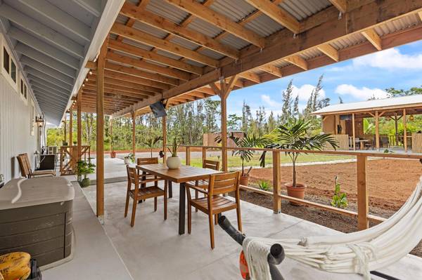 $569,000 / 3br - 43560ft2 - Elegante casa de 3 habitaciones y 3 baños construida en 2024 - Pabellón, Lanai, Paisajismo y Valla (Keaau, Hawái)63686745967363121