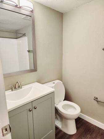 $795 / 1br - 468ft2 - Newly Renovated (6101 N. May Avenue Okc, Ok)63670502798083122