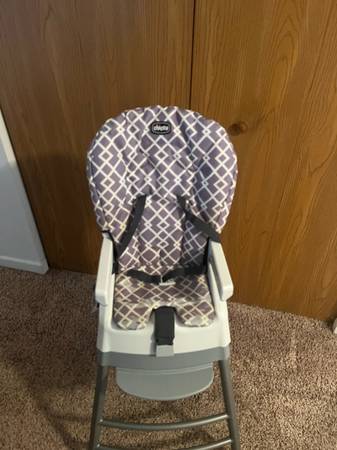 Silla alta Chicco, 2 en 1 - $20 (Cranberry Twp)63469951709315122