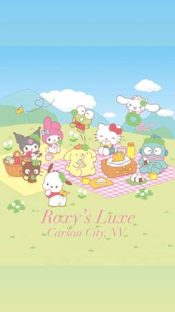 Hello Kitty/ Sanrio at Mother day craft fair! 1