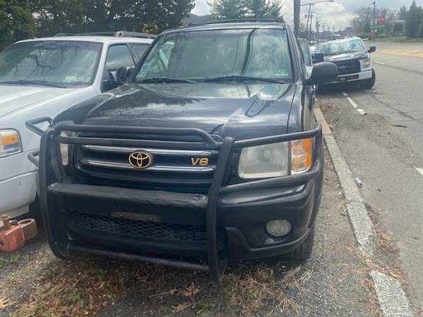 2001 Toyota Sequoia - $3,200 (Brooklyn)63654711094401121