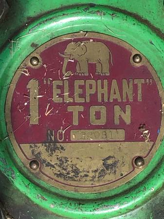 1-Ton Chain Hoist - $140 (Wen)63441595855873120