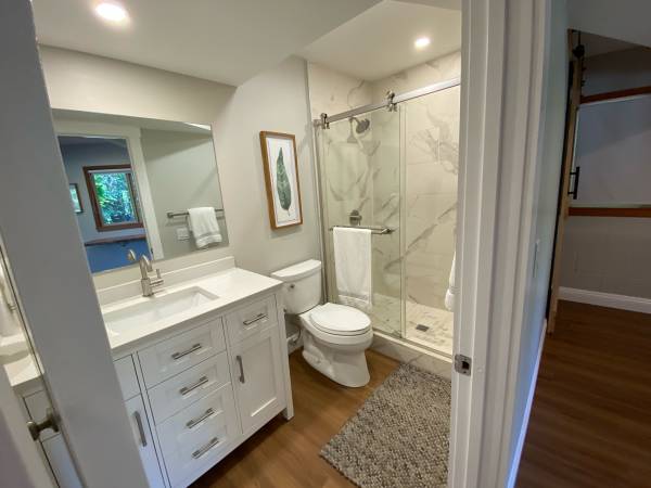 $2,500 / 1br - Large loft (Makawao)63939398248707121