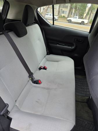 Toyota prius - $7,900,000 (Winnetka)63624558143489120