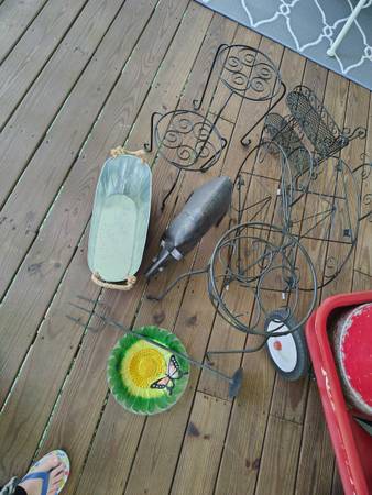 Wrought Iron Misc. Items (8 pieces) - $25 (Sevierville)63470661567619121