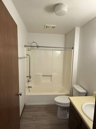 $725 / 1br - Un dormitorio, Potosi, Wisconsin63800890289539121