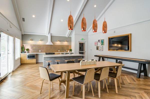 $1,794 / 1br - 698ft2 - Vaulted Ceilings, Package Lockers Accessible 24-hours, Sauna63956926868355122