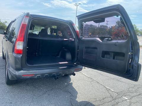 HONDA CRV LX - $2.950 (Falls Church, VA)63440041545603123