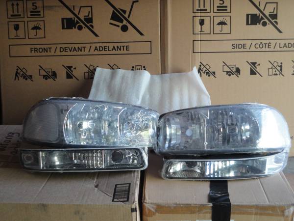 replacement headlight housings,gmc sierra, yukon. 1