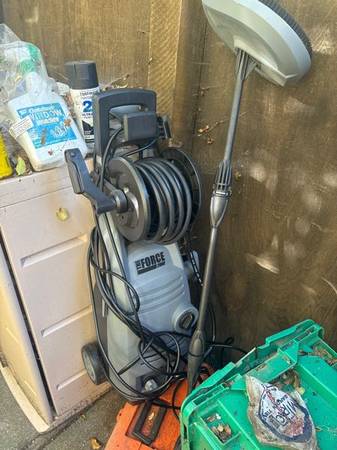 The force 2000 power washer used twice 1