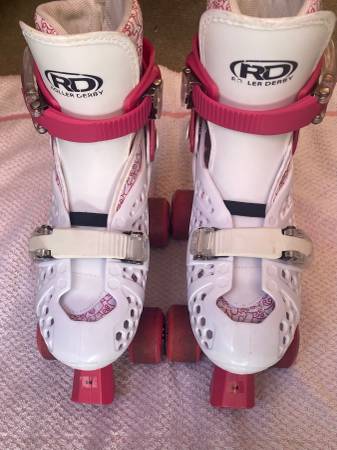 ROLLER DERBY TRACK STAR ENERGY FLEX ROLLER SKATES ADJUSTABLE SIZE 3-6 1