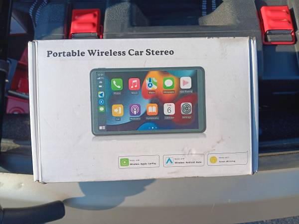 Portable wireless carstereo 1