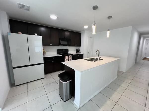 $1995.00 / 4br - 1675ft2 - ¡ALQUILER DIRECTO!  Amplia casa de 4 habitaciones y 2 baños63867602438147121
