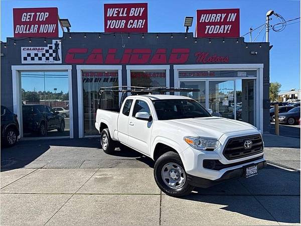 2017 Toyota Tacoma SR Pickup 4D 6 ft 1
