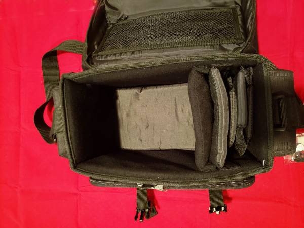 Nikon 5874 Deluxe Digital SLR Camera Case - $45 (West Hollywood)63471348503297122