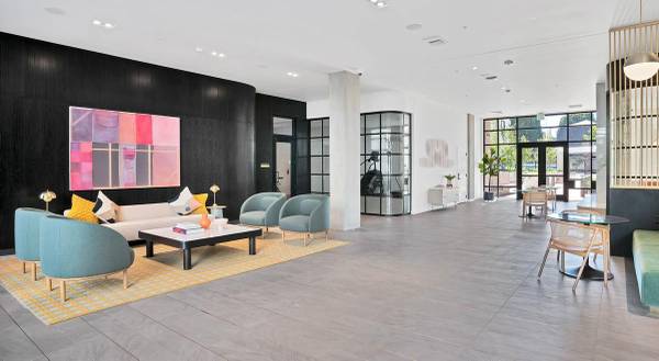 $1,631 / 1br - 604ft2 - Air conditioning, Co-working space, Clubhouse photo booth (Kerns)64039057870467123