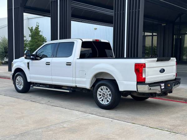 2019 Ford F250 F-250 Super Duty 6.5FT 2WD 6.2L 1-Owner CarFax NO RUST - $21,980 (Houston TX FREE SHIPPING UP TO 1,000 MI)63477698766465123