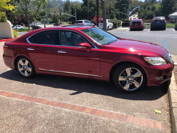 Lexus LS 460 2012 - Mejor año - Pocos kilómetros, 87 mil - Lujo asequible - $17.600 (los gatos)63470587026947121