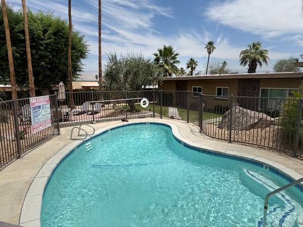 $1,395 / 1br - Cathedral City Courtyard – Remodeled 1 Bedroom (cathedral city, palm springs)63668353674371121