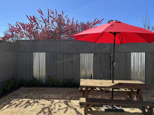 $2,150 / 1br - Casa moderna de mediados de siglo de 1 habitación (santa rosa)63847329781505120